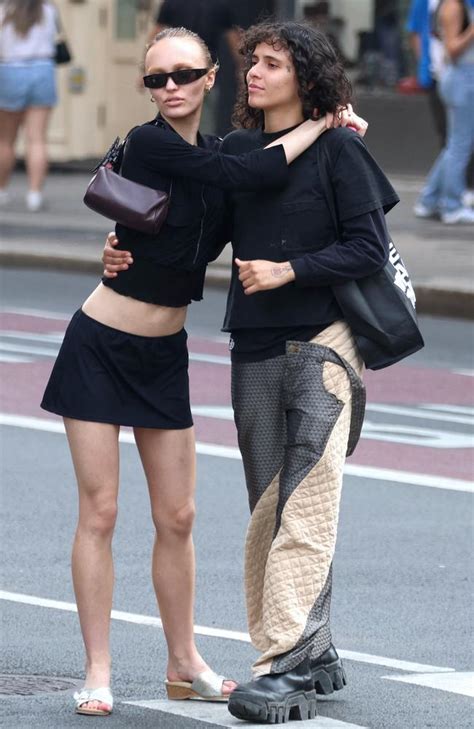 lily rose depp girlfriend|lily rose depp partner.